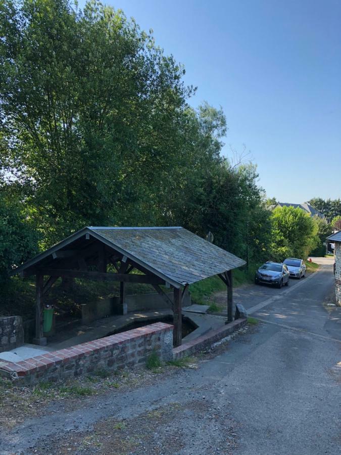Aux Lettres Du Lavoir La Rivière-Saint-Sauveur Exterior photo